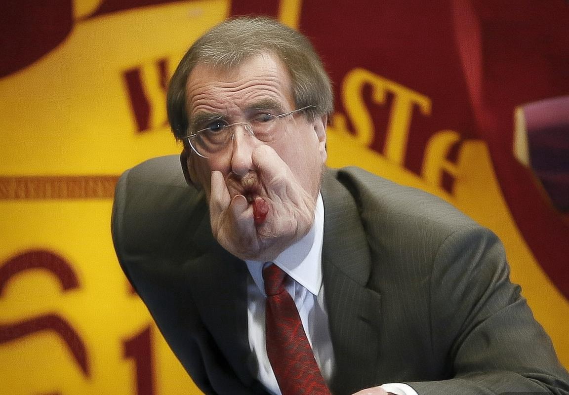 克利夫兰骑士队阵容调整迫在眉睫：米切尔交易流言四起，奢侈税压力下的球队重建之路